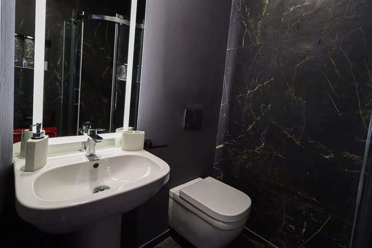 Luxurious 2Br Apartment At King David - By Wehost Tbilisi Georgia